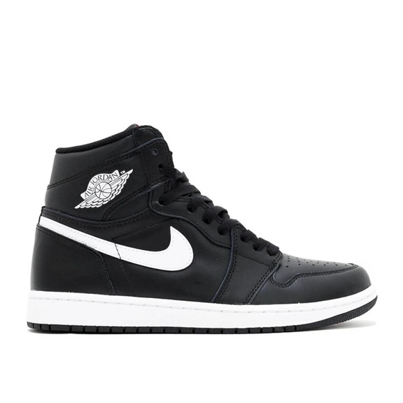 Jordan Brand Other - Nike Air Jordan 1 Retro High OG Black White 555088-011 Mens Size 9.5 Sneakers